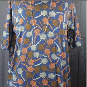 LuLaRoe Irma hi lo top nwt